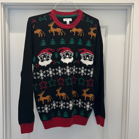 Ugly sweater used 1x.   Comes from a NS home - Picture 1 of 3